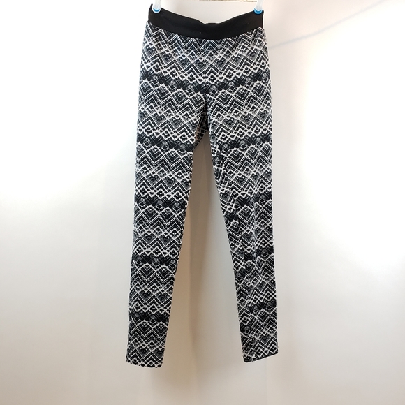 2/$18 Joe Benbasset Print Leggings - Picture 1 of 5